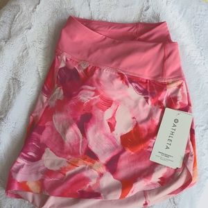 NWT Athleta Run With It 4.5" Short